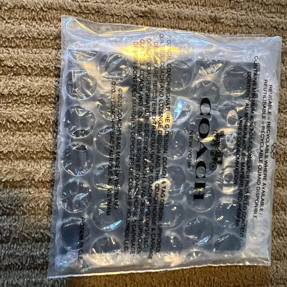 Coach Heart
With Stones Stud Earrings NWT w/packaging - Picture 3 of 4